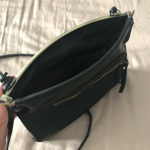 Black Medium Crossbody